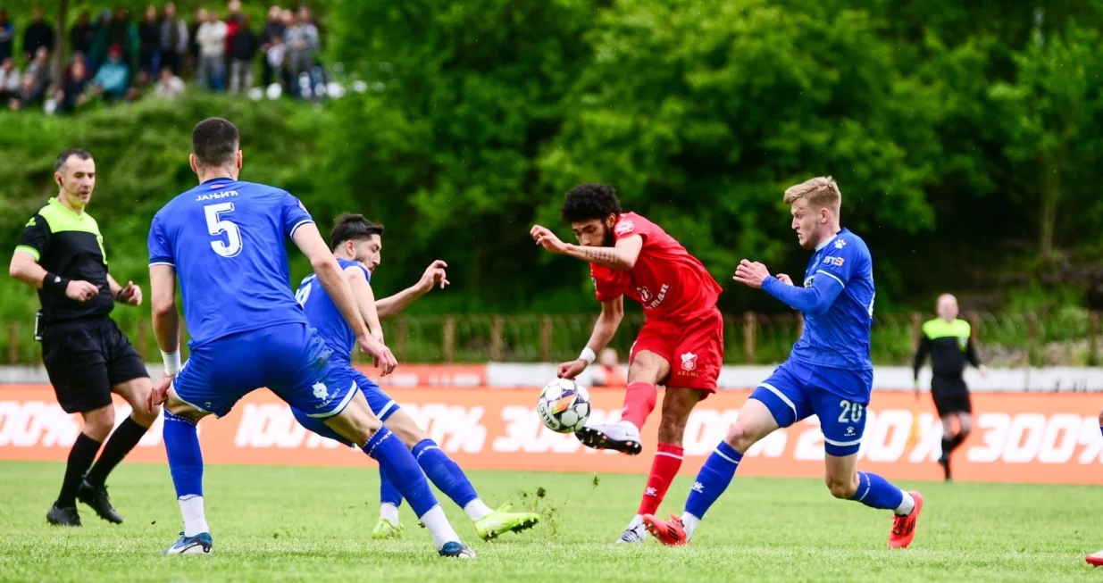 Tyler Burey Igman - Radnik 