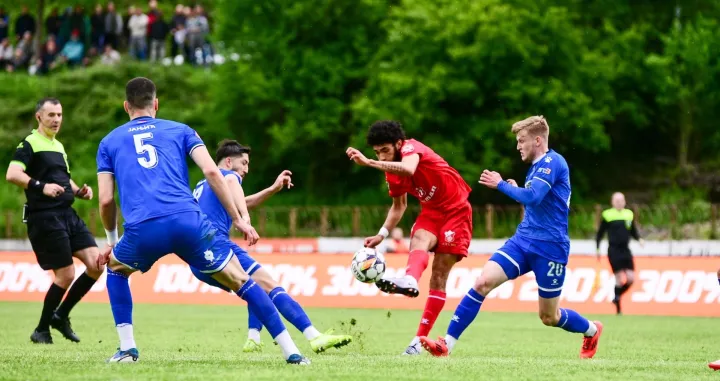 Tyler Burey Igman - Radnik 