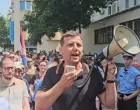 Nebojša Vukanović na skupu podrške Milanu Miličeviću ispred Okružnog suda u Banjoj Luci/Screenshot