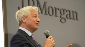 epa09310342 JP Morgan CEO Jamie Dimon during the inauguration of the new French headquarters of JP Morgan bank in Paris, France, 29 June 2021. JP Morgan's new trading floor is the latest example of how Brexit is changing Europe's financial landscape since January. EPA/MICHEL EULER/POOL MAXPPP OUT/Michel Euler/Pool