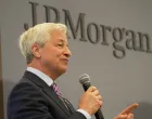epa09310342 JP Morgan CEO Jamie Dimon during the inauguration of the new French headquarters of JP Morgan bank in Paris, France, 29 June 2021. JP Morgan's new trading floor is the latest example of how Brexit is changing Europe's financial landscape since January. EPA/MICHEL EULER/POOL MAXPPP OUT/Michel Euler/Pool