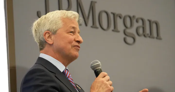 epa09310342 JP Morgan CEO Jamie Dimon during the inauguration of the new French headquarters of JP Morgan bank in Paris, France, 29 June 2021. JP Morgan's new trading floor is the latest example of how Brexit is changing Europe's financial landscape since January. EPA/MICHEL EULER/POOL MAXPPP OUT/Michel Euler/Pool