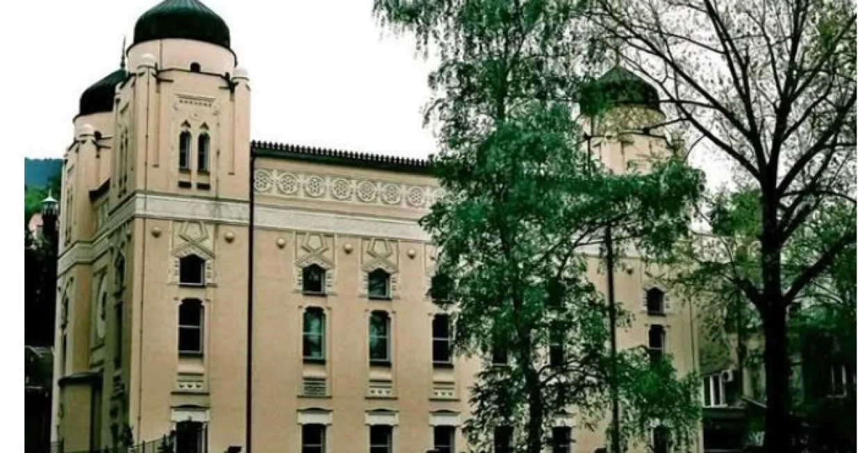 sinagoga sarajevo.jpg/