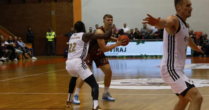 KK Bosna - DubaiElmir Džafić