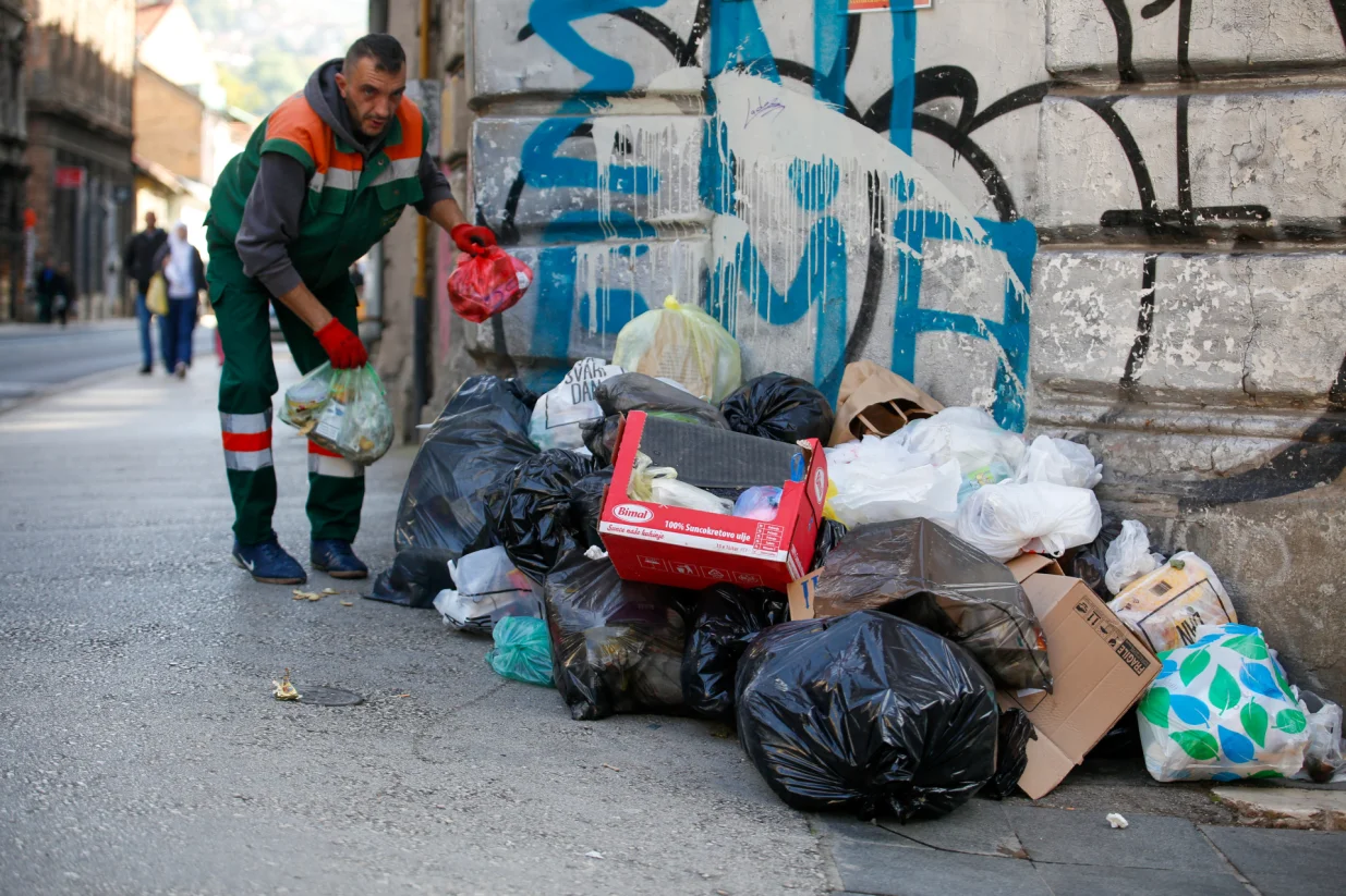 KJKP Rad, čišćenje ulica i odnošenje smeća/Damir Deljo