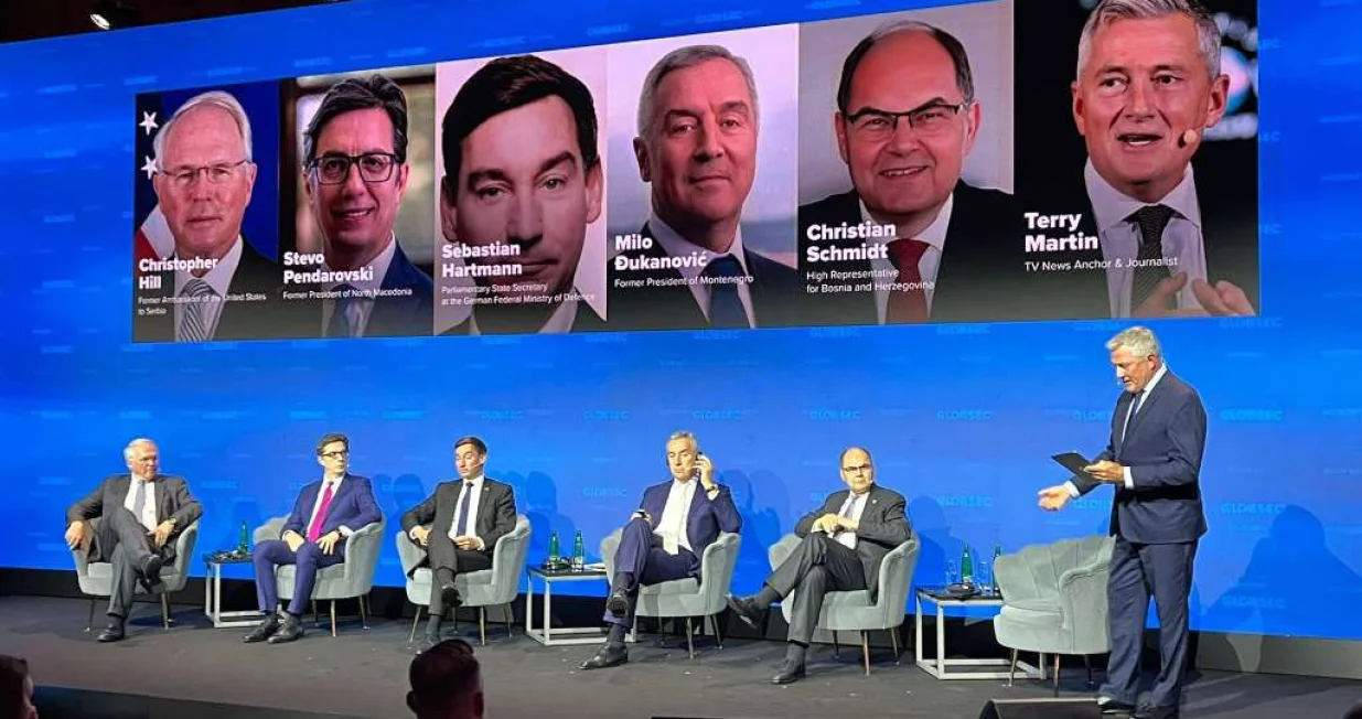 Schmidt na 20. godišnjem GLOBSEC forumu održanom u Pragu, Češka Republika/