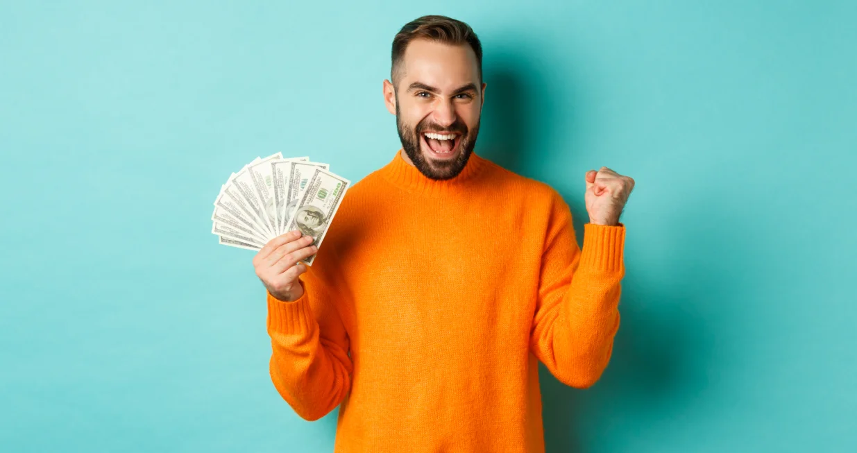 Sudbina piše plus na računu/Free Pik