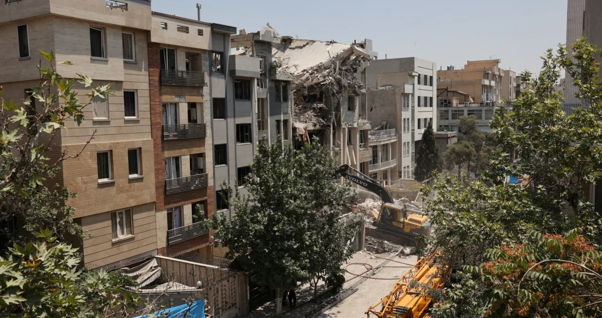 A building stands damaged in the aftermath of Israeli strikes, in Tehran, Iran, June 14, 2025. Majid Asgaripour/WANA (West Asia News Agency) via REUTERS ATTENTION EDITORS - THIS PICTURE WAS PROVIDED BY A THIRD PARTY.  TPX IMAGES OF THE DAY/Majid Asgaripour