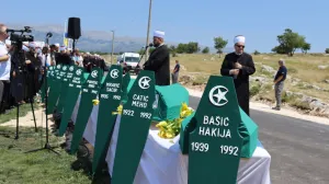  Kolektivna dženaza u Žuljima kraj Mostara/Mina