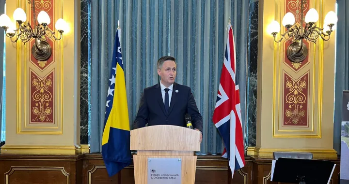 Denis Bećirović sutra putuje u Veliku Britaniju/