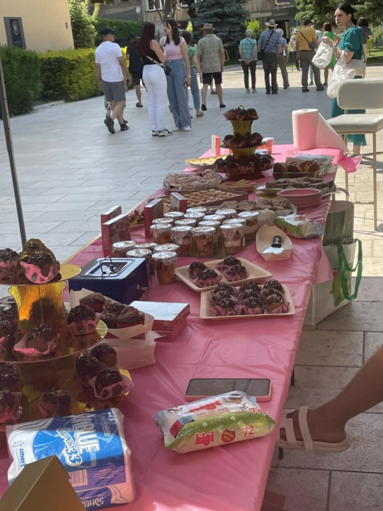 Humanitarni bazar "Za život" u Sarajevu: Građani pokazali solidarnost sa Sanjom Kriještorac/