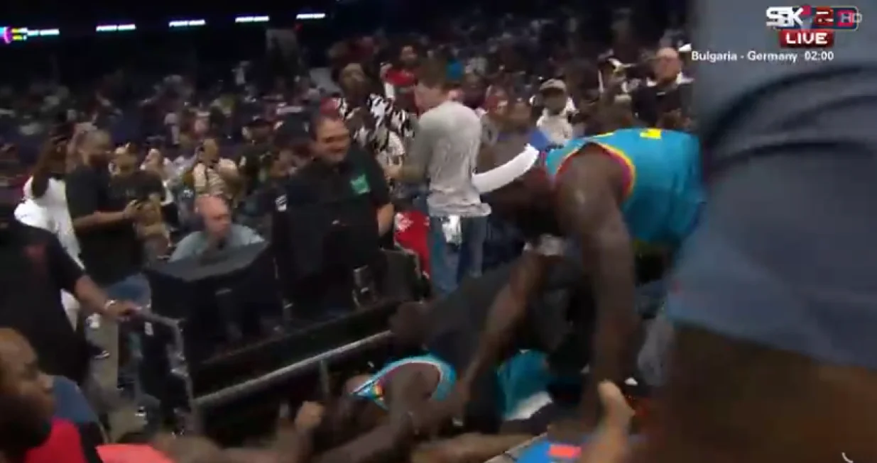 Lance Stephenson i Dwight Howard 