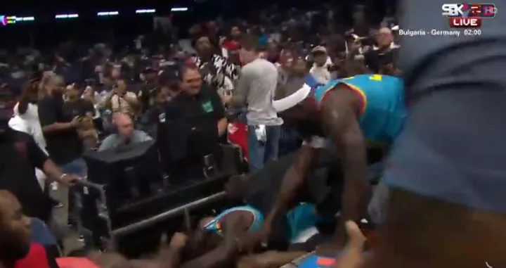 Lance Stephenson i Dwight Howard 