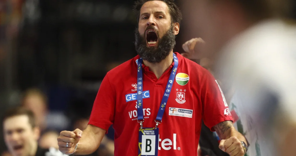 Handball - EHF Men's Handball Champions League - Final - Fuchse Berlin v SC Magdeburg - Lanxess Arena, Cologne, Germany - June 15, 2025 SC Magdeburg coach Bennet Wiegert reacts REUTERS/Leon Kuegeler