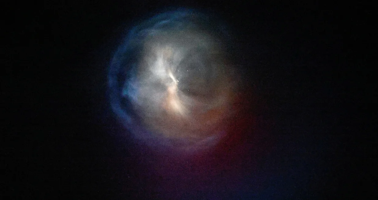 Missiles launched from Iran are intercepted as seen from Ashkelon, Israel, June 15, 2025. REUTERS/Amir Cohen  TPX IMAGES OF THE DAY/Amir Cohen