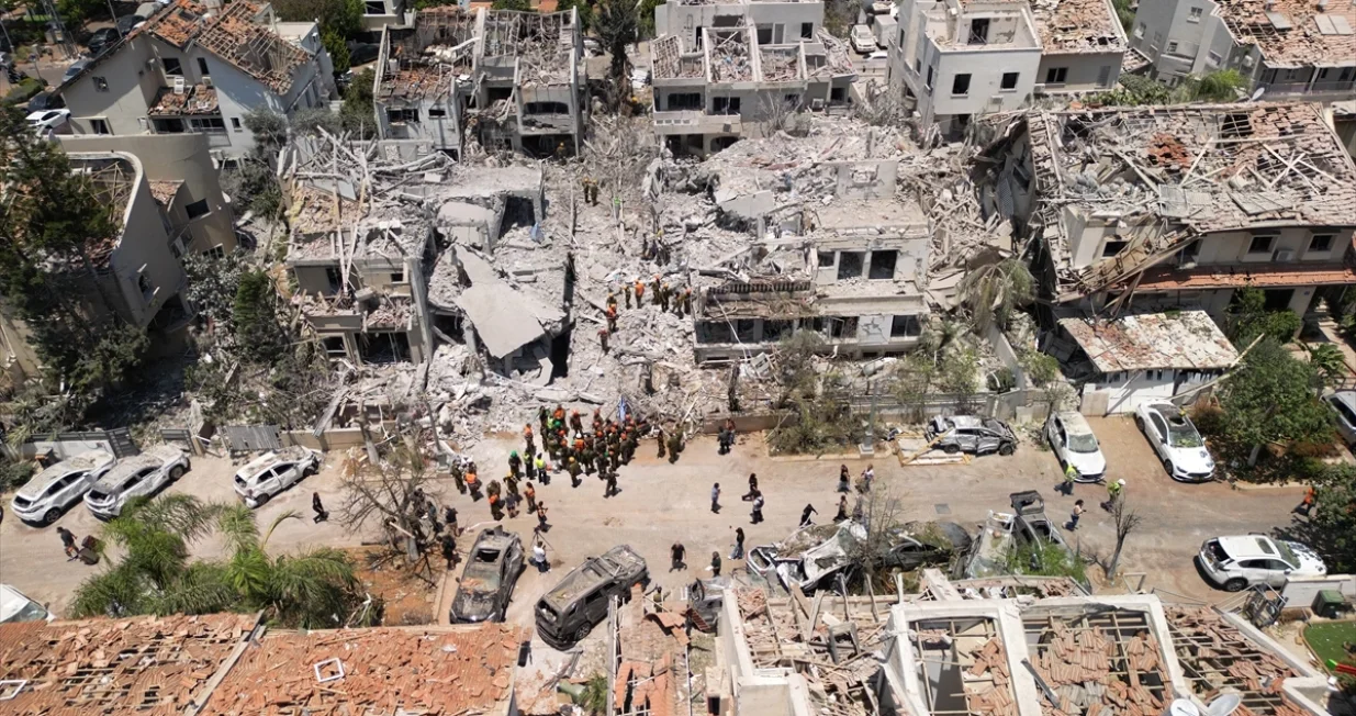 Iranski napadi na Izrael nanijeli veliku štetu u gradu Rishon LeZion/