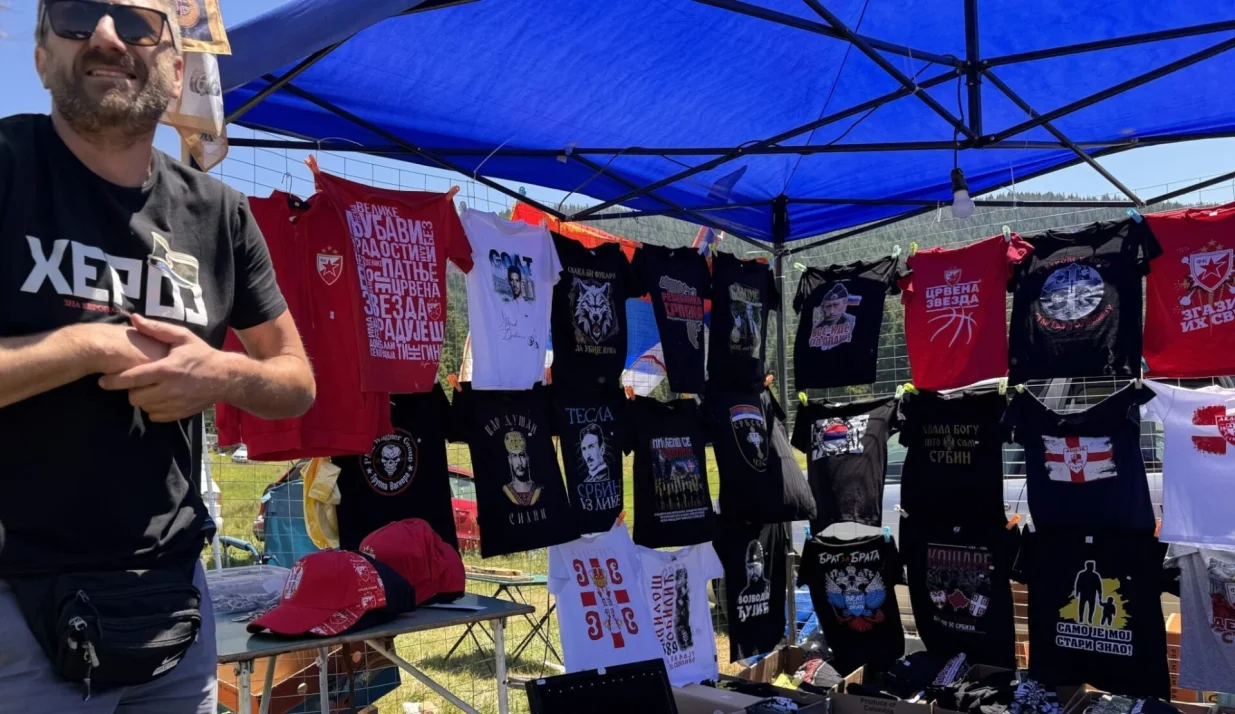 Majice sa likovima ratnih zločinaca se normalno prodaju/Detektor/