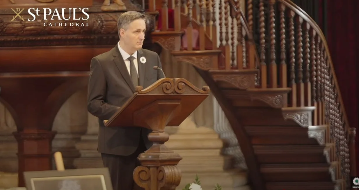 Denis Bećirović, komemoracija povodom 30. godišnjice genocida u Srebrenici u Londonu/Screenshot