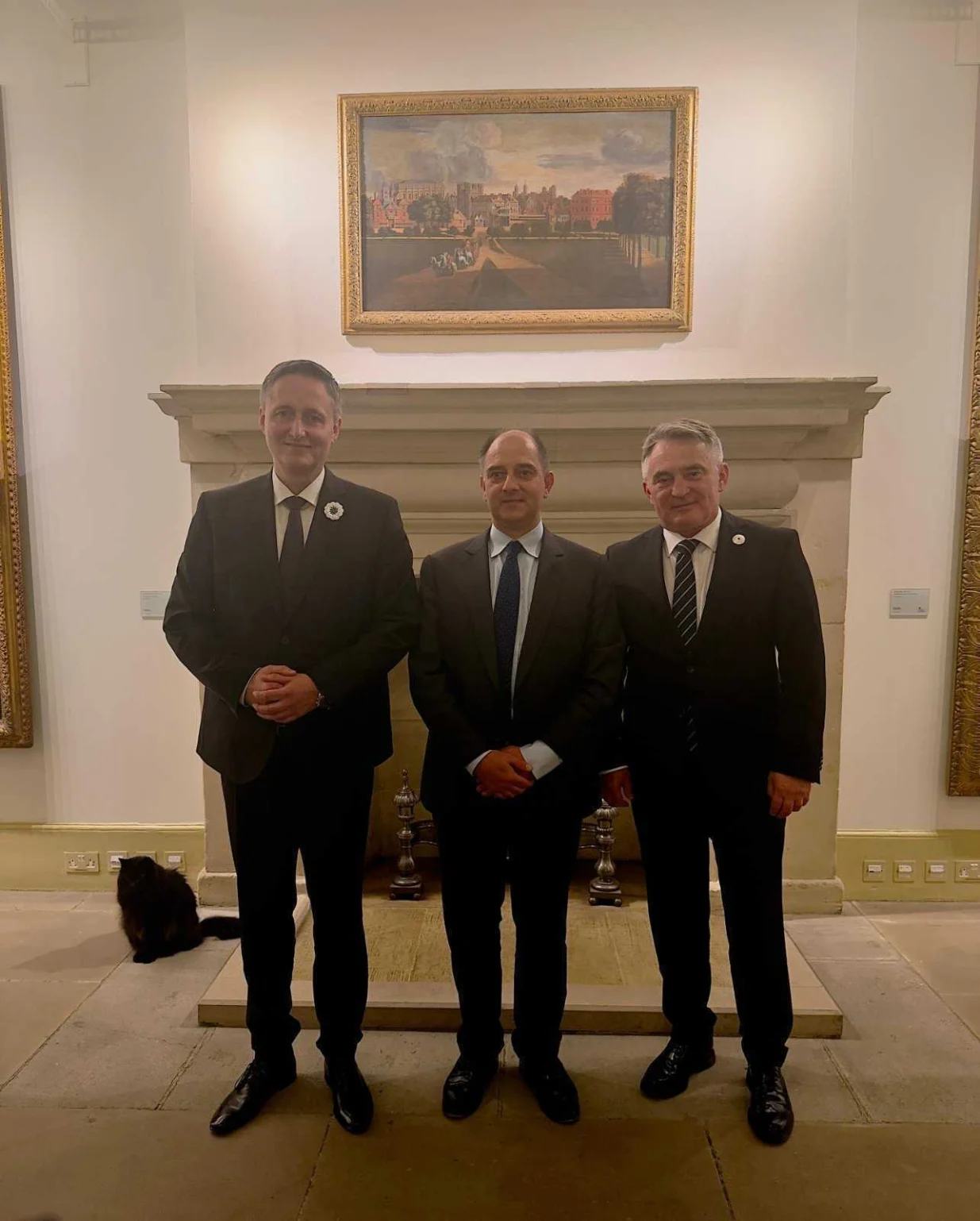 Članovi Predsjedništva BiH sa Catsarasom/