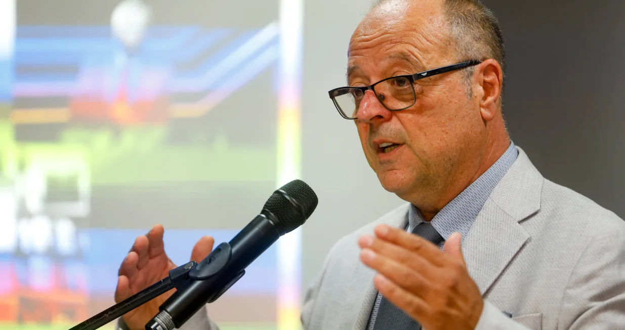 Javna tribina 'Bosna i Hercegovina na raskršću' - hotel Evropa/Damir Deljo