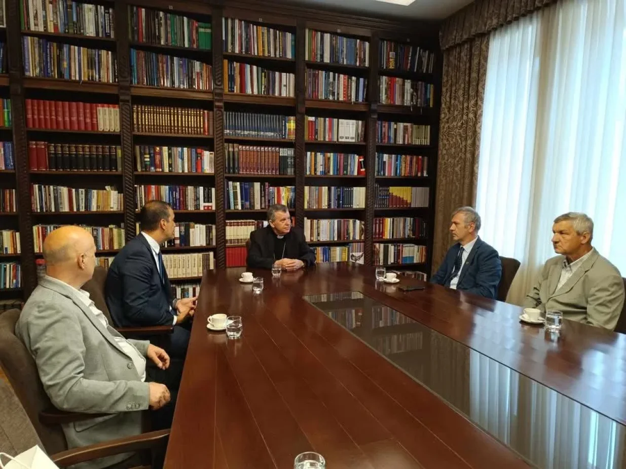 Nadbiskup metropolit vrhbosanski mons. dr. Tomo Vukšić primio čelnike Napretka i Bošnjačke zajednice kulture/