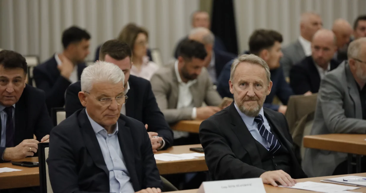 Sjednica glavnog odbora SDA/Senad Gubelić