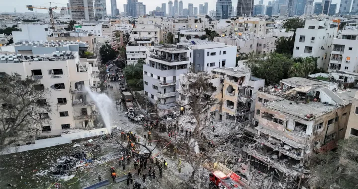 Stanje u Tel Avivu/Moshe Mizrahi