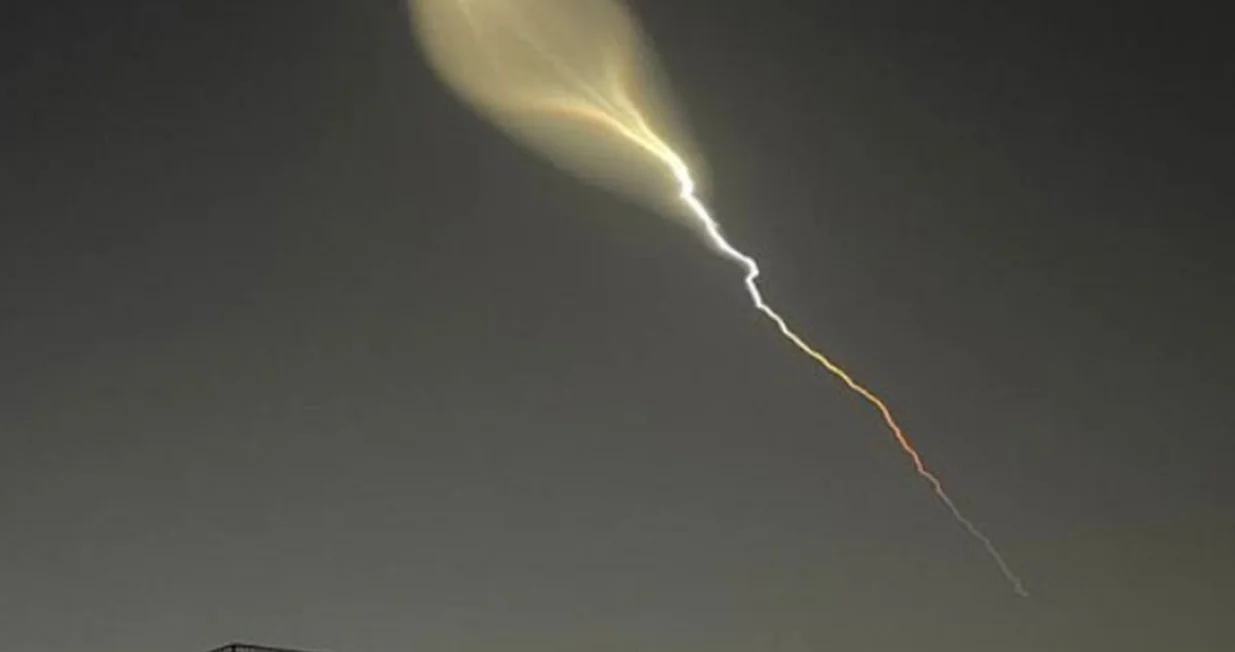 Dvostepeni projektil/