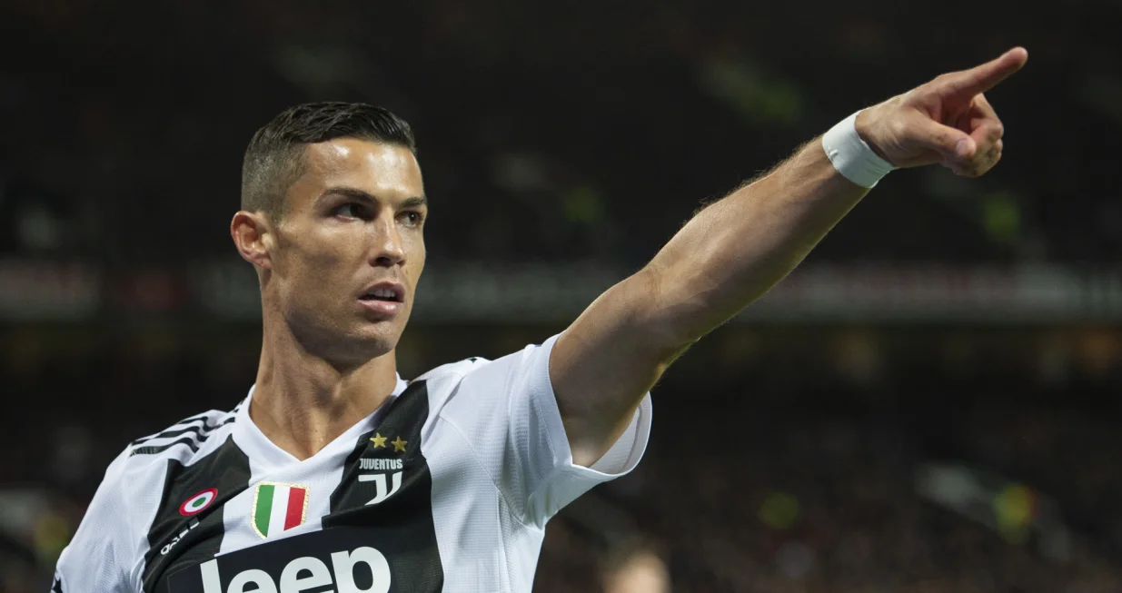 epa09432490 (FILE) -Juventus' Cristiano Ronaldo reacts during the UEFA Champions League Group H soccer match between Manchester United and Juventus FC held at Old Trafford in Manchester, Britain, 23 September 2018 (reissued on 27 August 2021). Manchester United confirms Ronaldo's transfer from Juventus on 27 August 2021. EPA/PETER POWELL *** Local Caption *** 54722347