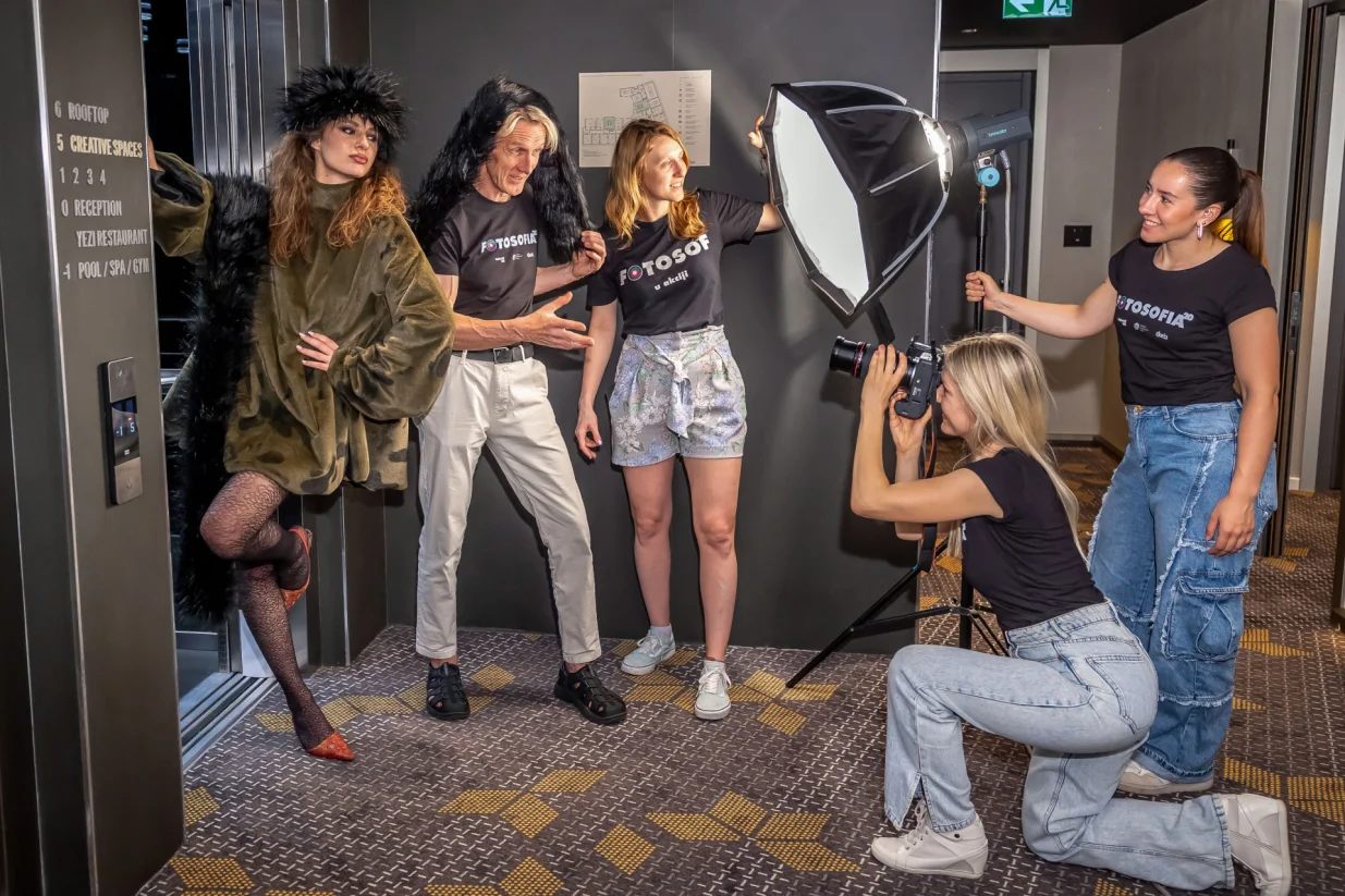 Hoyka sa seminaristima i modelima u okviru Fashion Day/Goran Jakuš/