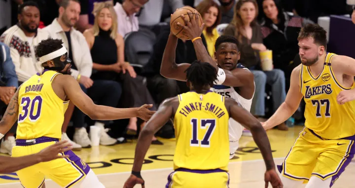 edwards lakers minnesota