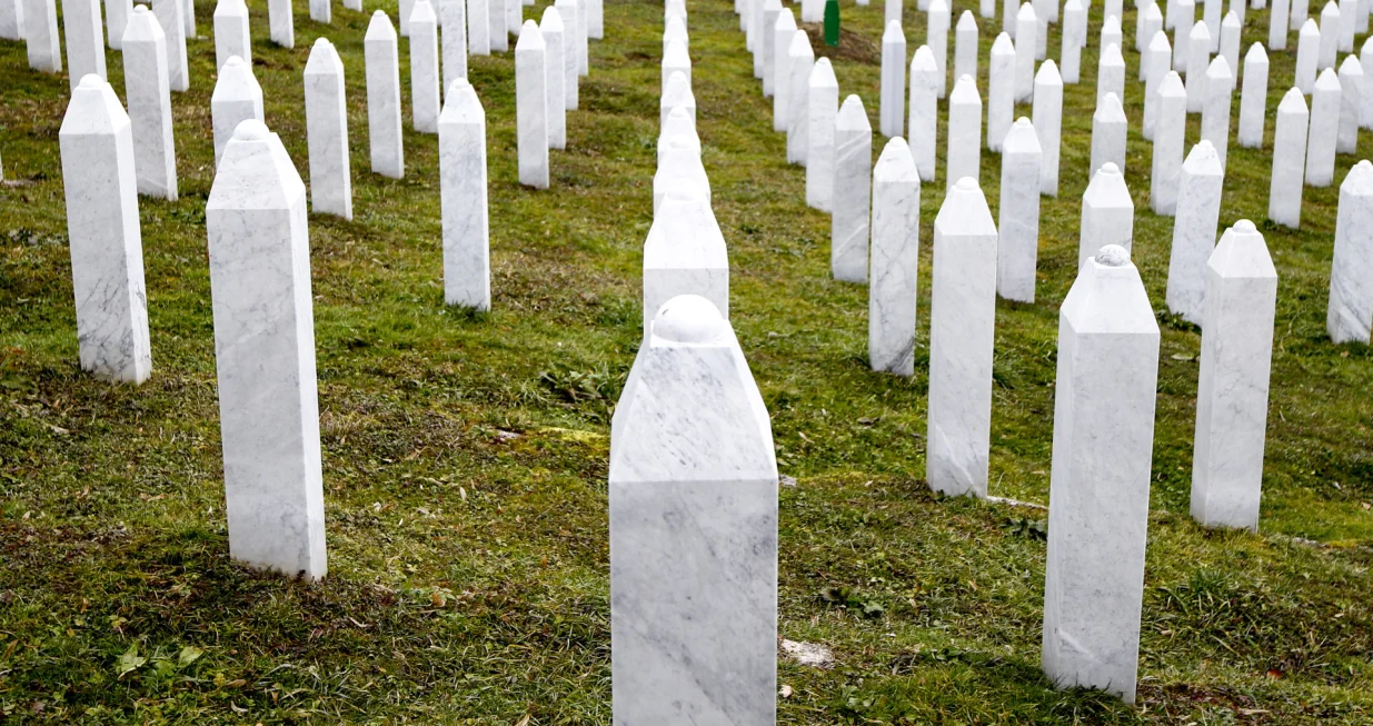 Memorijalni centar Potočari zimi/Damir Deljo