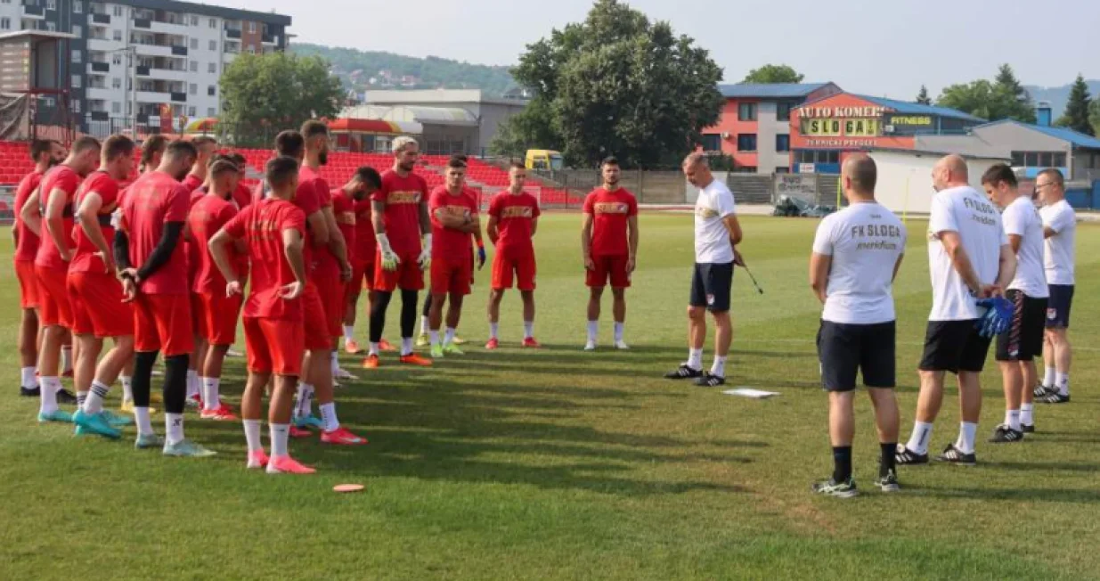 Igrači Sloge (FOTO: Rade Šešlak/Sport i mladi)