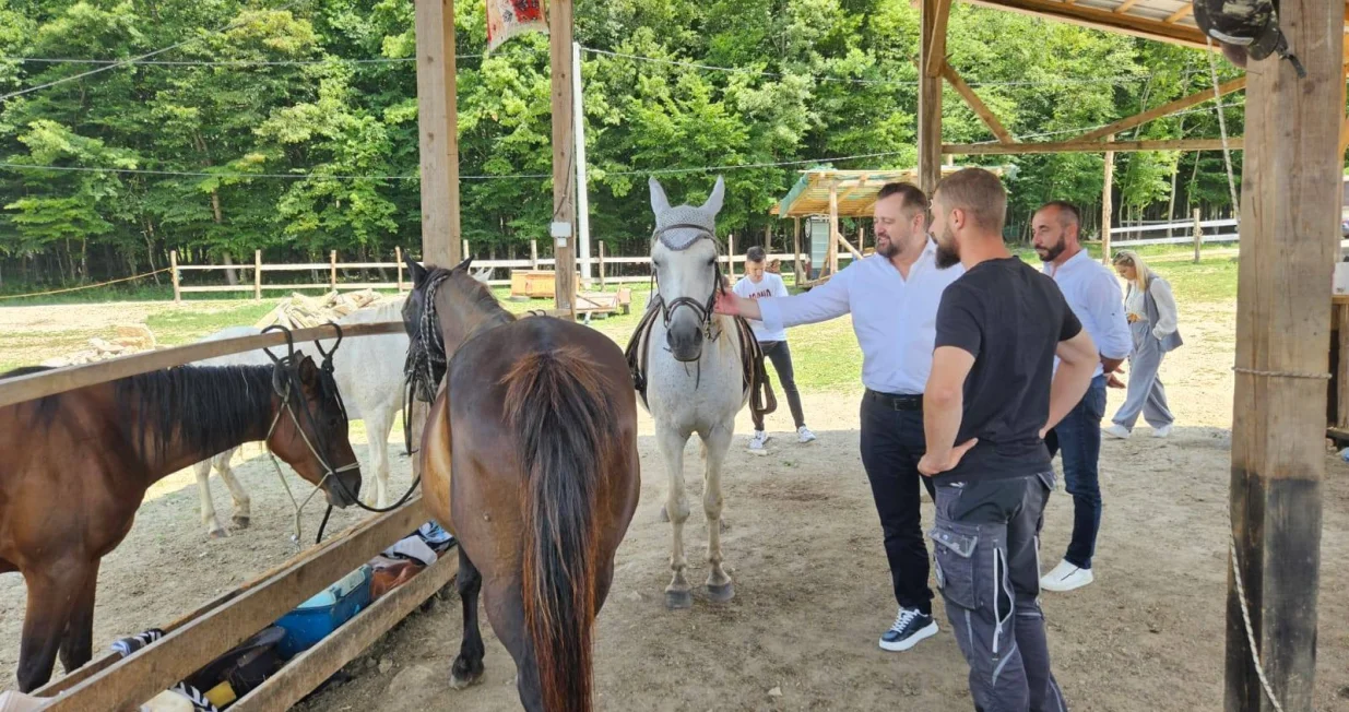"Begova farma" je trenutno jedino mjesto u Bosanskoj krajini koje nudi iskustvo jahanja kroz netaknute prirodne predjele/
