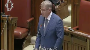 Obraćanje Zvizdića/