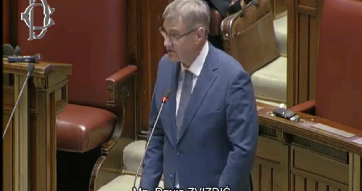 Obraćanje Zvizdića/