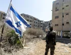 Security personnel works at an impact site following a missile strike from Iran on Israel, in Holon, Israel June 19, 2025. /Oren Ben Hakoon/Oren Ben Hakoon