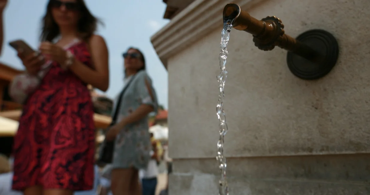 Toplo vrijeme ilustracija/Damir Deljo