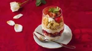  Lagan, ukusan i bez pečenja/Free Pik