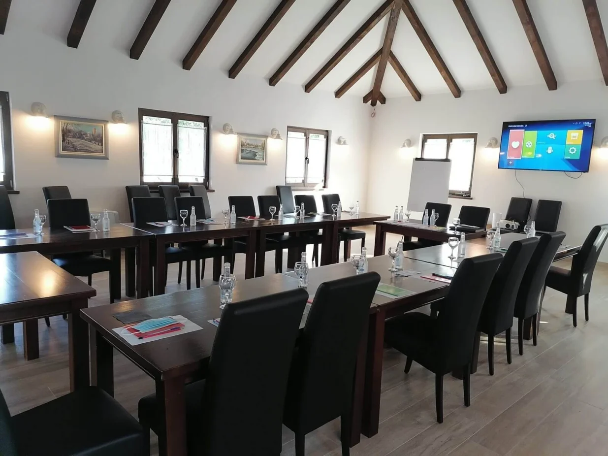 Kongresna sala, Turističko naselje Natura Art//