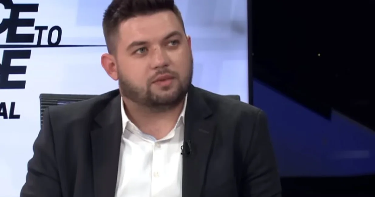 Uzunović/Screenshot/