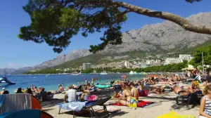 Ljeto na Makarskoj rivijeri/Makarska-holidayhome.com