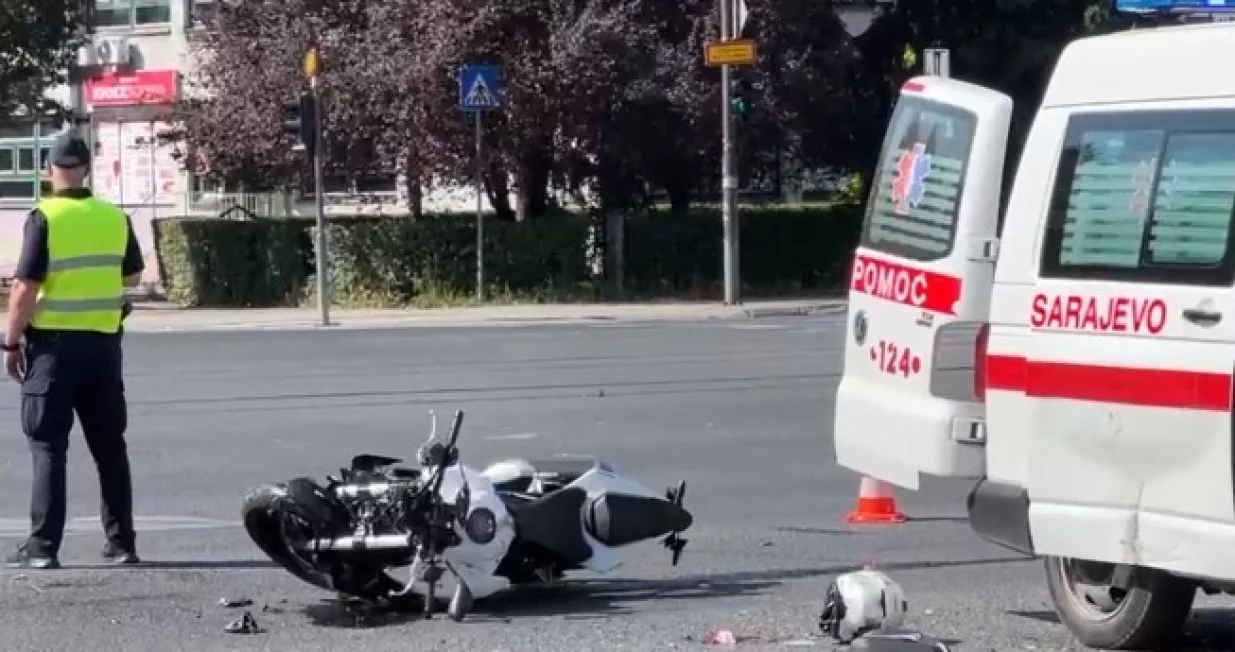 sudar motor i hitna, pofalići, povrijeđene 4 osobe// Screenshot