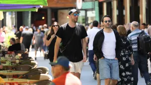 Prvi dan ljeta 2025. u Sarajevu, građani i turisti na ulicama/Senad Gubelić