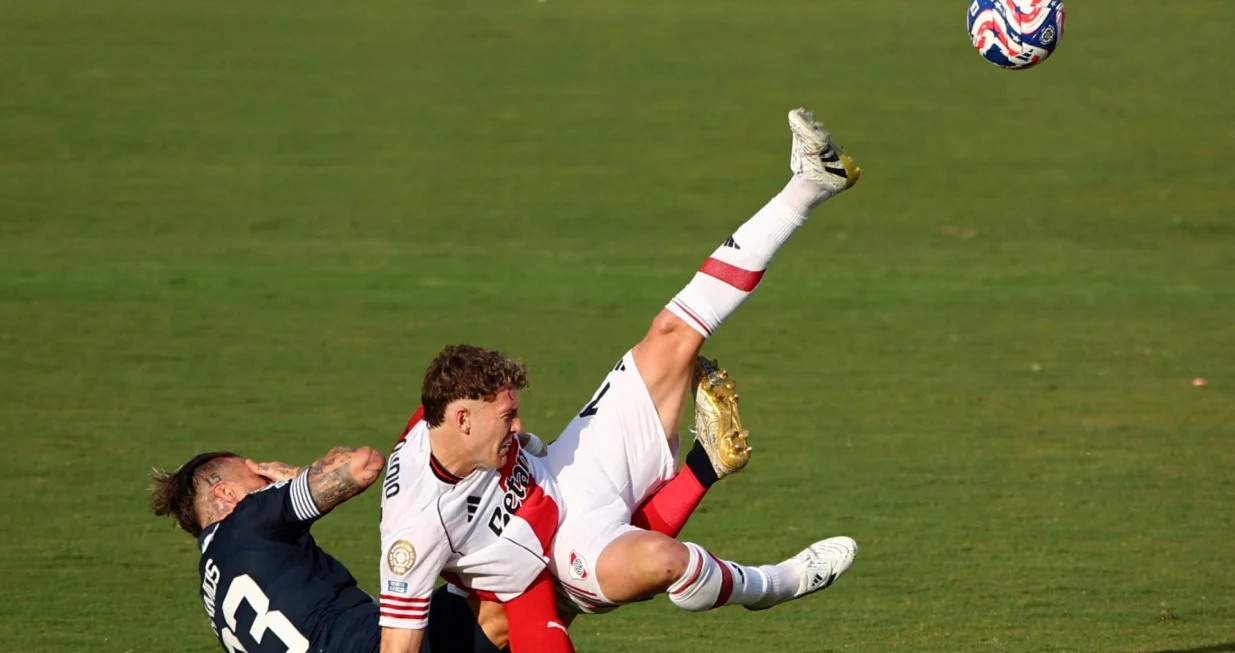 Soccer Football - FIFA Club World Cup - Group E - River Plate v CF Monterrey - Rose Bowl Stadium, Pasadena, California, U.S. - June 21, 2025 River Plate's Facundo Colidio in action with CF Monterrey's Sergio Ramos REUTERS/Daniel Cole  TPX IMAGES OF THE DAY