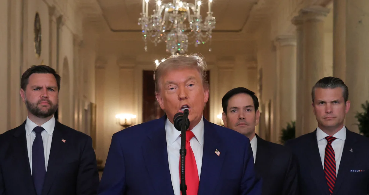 U.S. President Donald Trump delivers an address to the nation accompanied by U.S. Vice President JD Vance, U.S. Secretary of State Marco Rubio and U.S. Defense Secretary Pete Hegseth, at the White House in Washington, D.C., U.S. June 21, 2025, following U.S. strikes on Iran's nuclear facilities. REUTERS/Carlos Barria/Pool/Carlos Barria