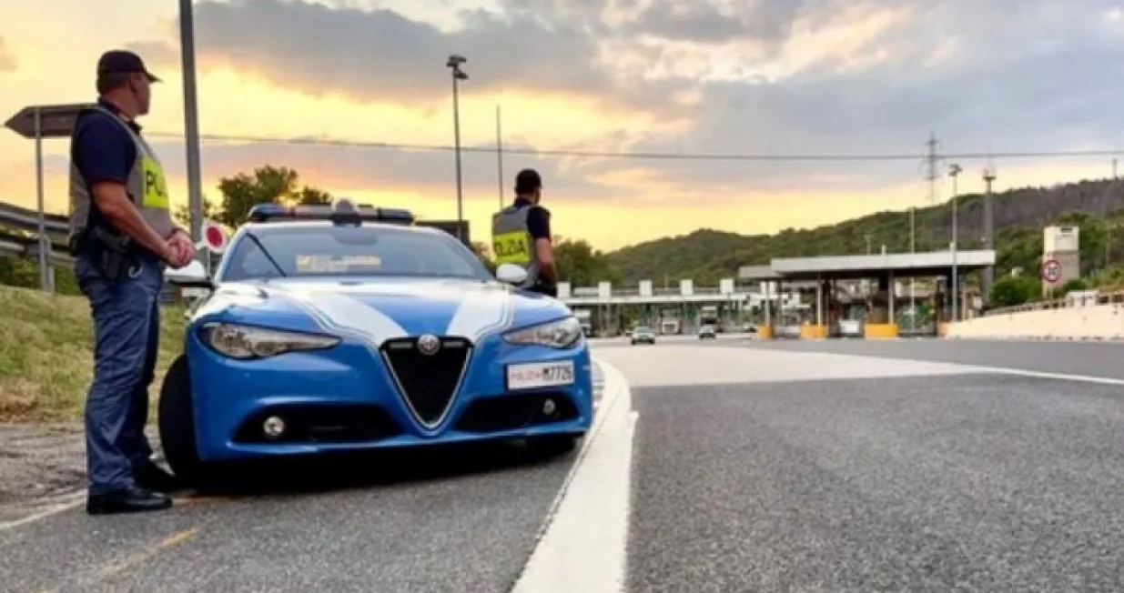 Italijanska policija/Polizia di Stato//