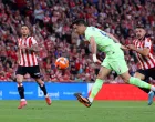 Soccer Football - LaLiga - Athletic Bilbao v FC Barcelona - San Mames, Bilbao, Spain - May 25, 2025 FC Barcelona's Robert Lewandowski scores their first goal REUTERS/Pankra Nieto  TPX IMAGES OF THE DAY