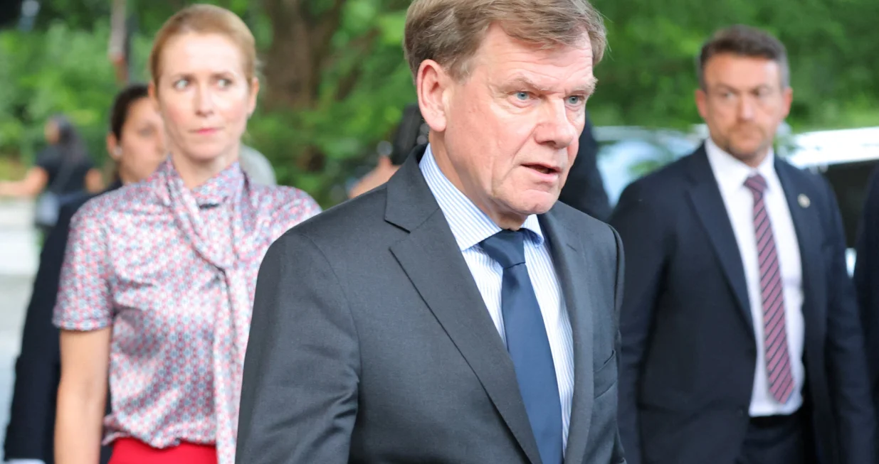 Germany's Foreign Minister Johann Wadephul and European Union High Representative for Foreign Affairs and Security Policy Kaja Kallas leave the InterContinental hotel to speak to media after nuclear talks with Iran in Geneva, Switzerland, June 20, 2025. REUTERS/Denis Balibouse/Denis Balibouse