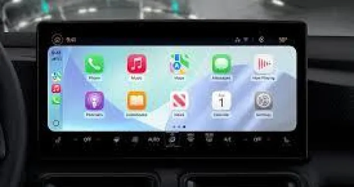 gledanje YouTubea u automobilu/